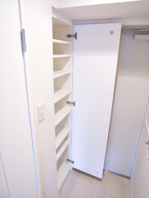 箱崎駅 徒歩4分 2階の物件内観写真