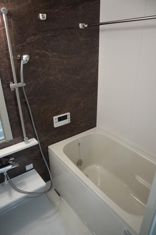 エルヴィータ箱崎の物件内観写真