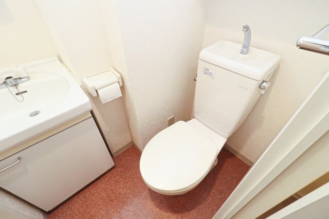 クレタ県庁前の物件内観写真