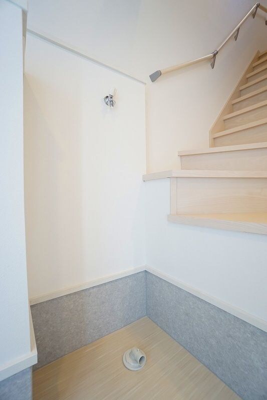 レガーロ空港前の物件外観写真