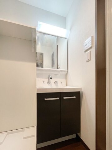 箱崎宮前駅 徒歩2分 1階の物件内観写真