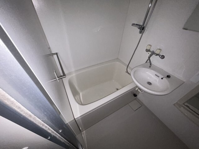 姫路駅 バス8分  城西高校前下車：停歩2分 2階の物件内観写真