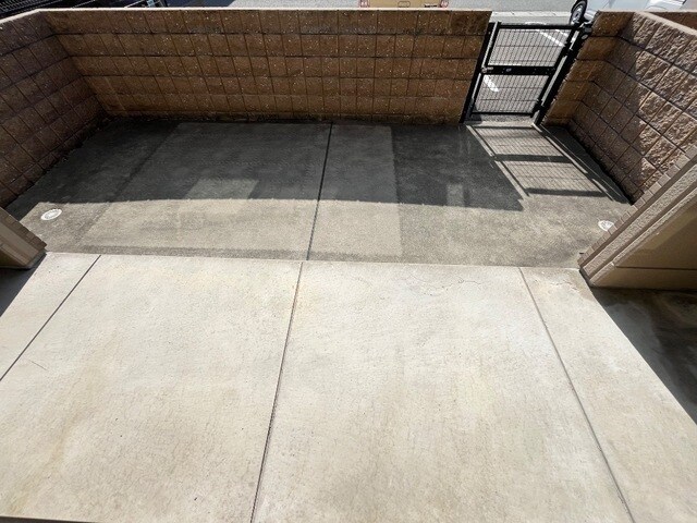 姫路駅 バス15分  城山下車：停歩3分 1階の物件内観写真