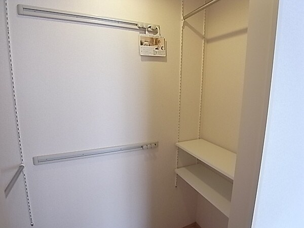 メゾンドコンフォートの物件内観写真