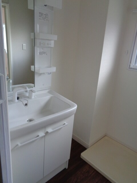 白岡ビルの物件内観写真