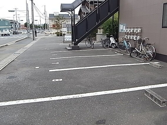 亀山駅 徒歩10分 2階の物件外観写真