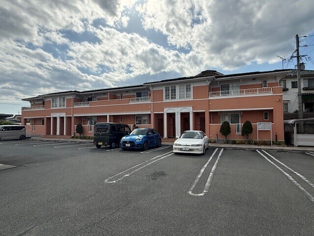 グラン・シャリオＢの物件外観写真