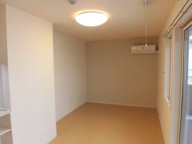 亀山駅 徒歩5分 1階の物件内観写真