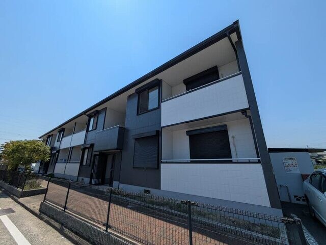 姫路駅 バス10分  兼田下車：停歩1分 2階の物件外観写真