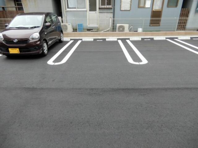 ジャルダン亀山の物件外観写真