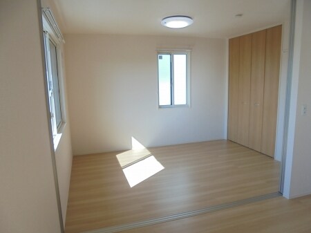 ジャルダン亀山の物件内観写真