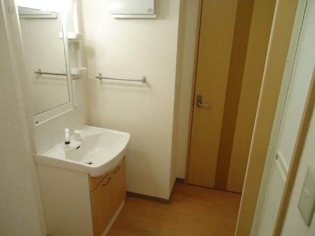 姫路駅 バス20分  八幡公民館前下車：停歩3分 1階の物件内観写真