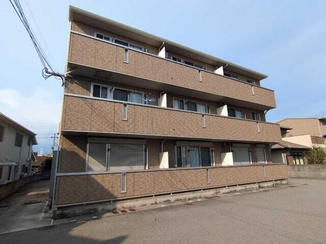 セジュール亀山Ａ棟の物件外観写真