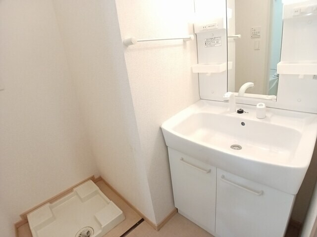 シュラインイーストの物件内観写真