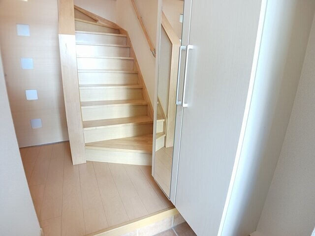 シュラインイーストの物件内観写真