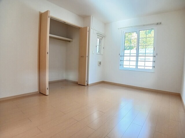 シュラインイーストの物件内観写真