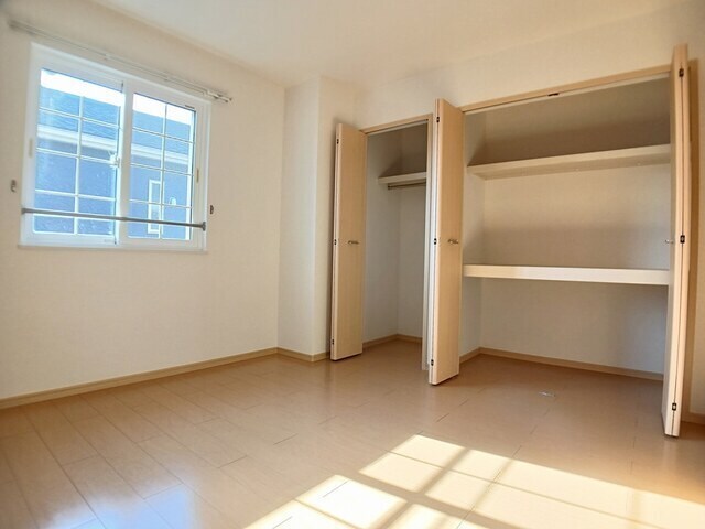 シュラインイーストの物件内観写真