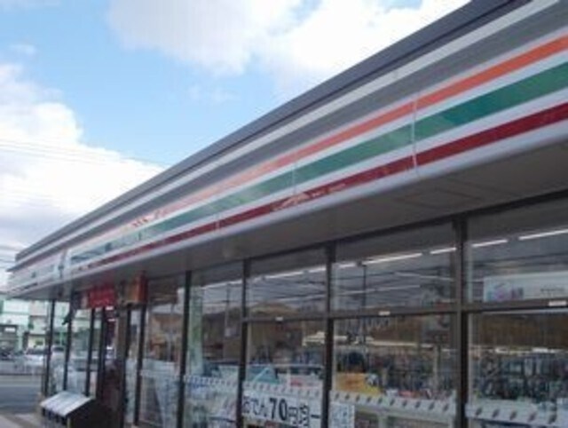 ウエスト　ウッド　アベニューの物件外観写真