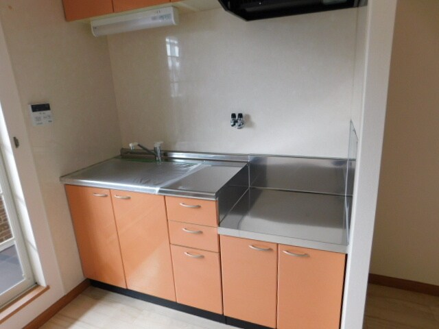 余部駅 バス15分  郵便局前下車：停歩2分 2階の物件内観写真