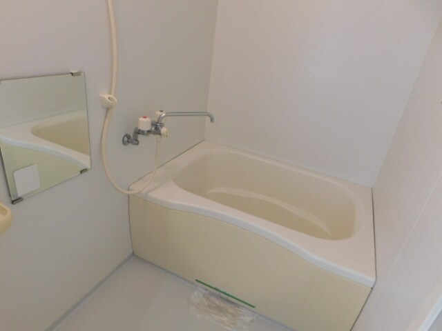 余部駅 バス15分  郵便局前下車：停歩2分 2階の物件内観写真