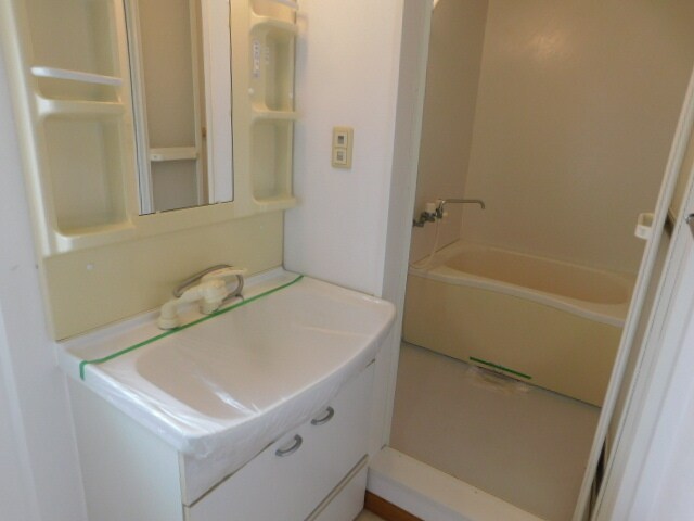 余部駅 バス15分  郵便局前下車：停歩2分 2階の物件内観写真