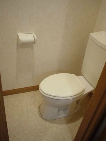 余部駅 バス15分  郵便局前下車：停歩2分 2階の物件内観写真