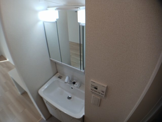 フロレゾンⅠの物件内観写真