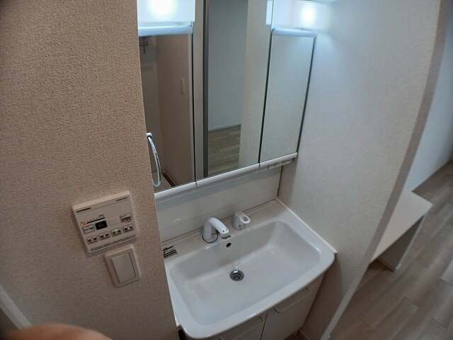 フロレゾンⅠの物件内観写真