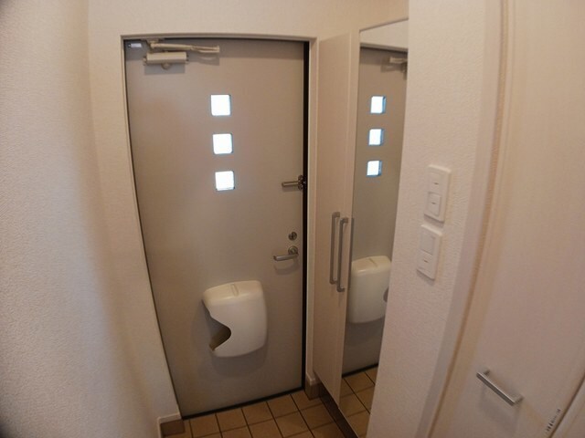 フロレゾンⅠの物件内観写真