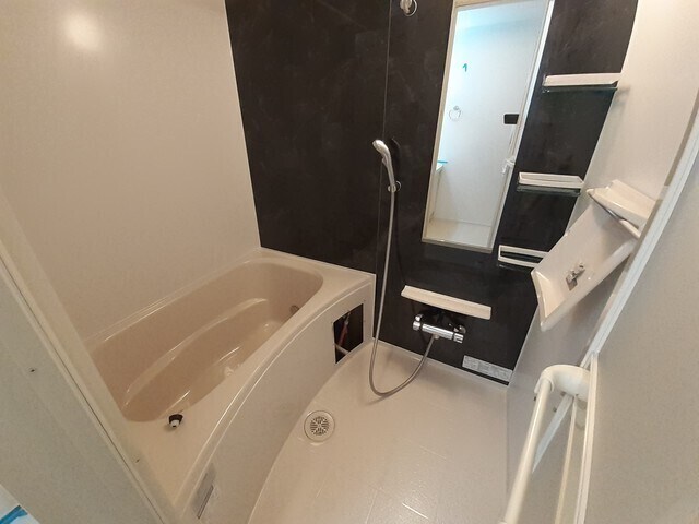 ヴィラ　ドゥ　グレーヌ梅ケ谷Ｄの物件内観写真