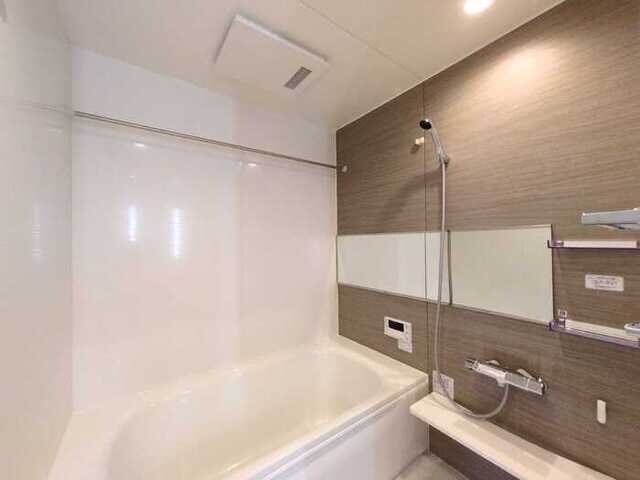 Ｄ－ＰＬＡＣＥ町坪の物件内観写真