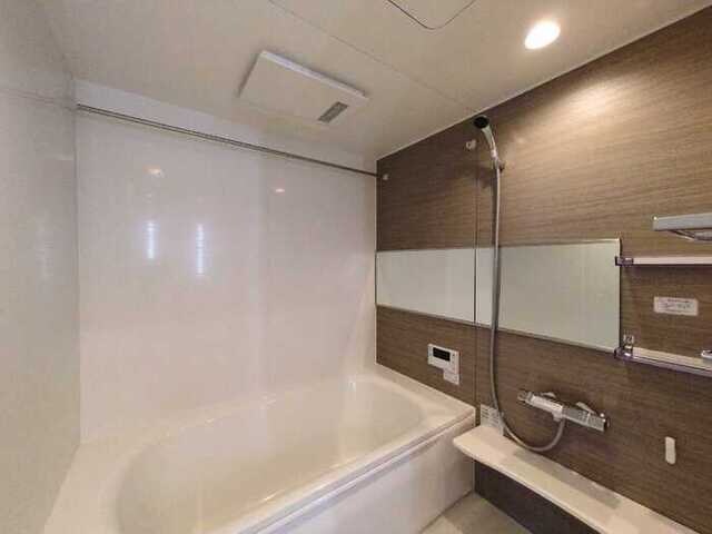 Ｄ－ＰＬＡＣＥ町坪の物件内観写真