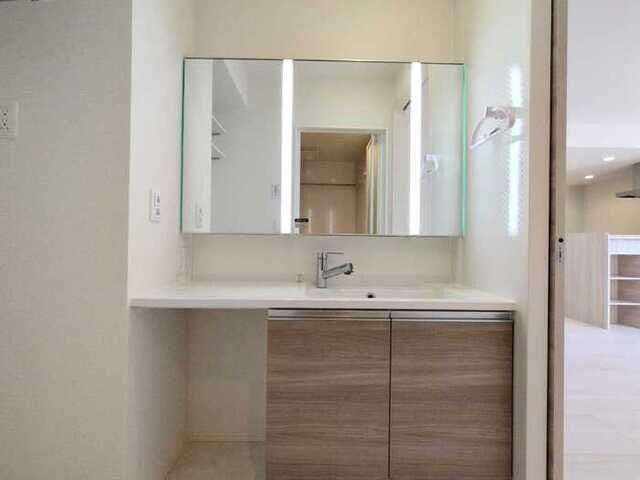 Ｄ－ＰＬＡＣＥ町坪の物件内観写真