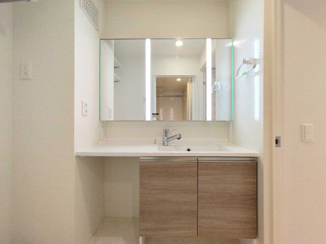 Ｄ－ＰＬＡＣＥ町坪の物件内観写真