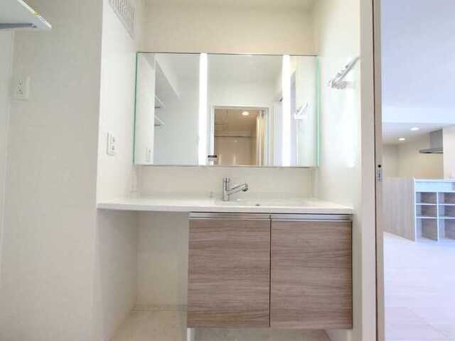 Ｄ－ＰＬＡＣＥ町坪の物件内観写真