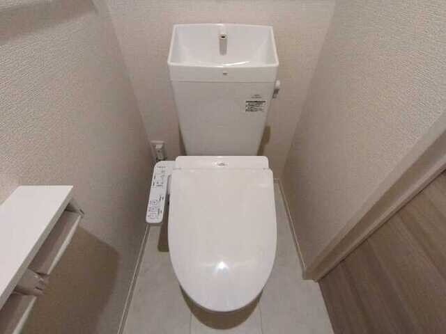 Ｄ－ＰＬＡＣＥ町坪の物件内観写真