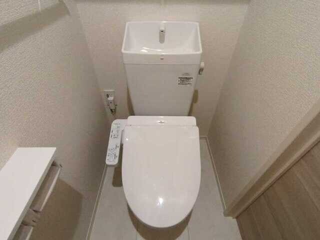 Ｄ－ＰＬＡＣＥ町坪の物件内観写真