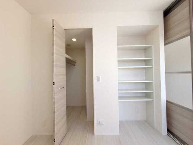 Ｄ－ＰＬＡＣＥ町坪の物件内観写真