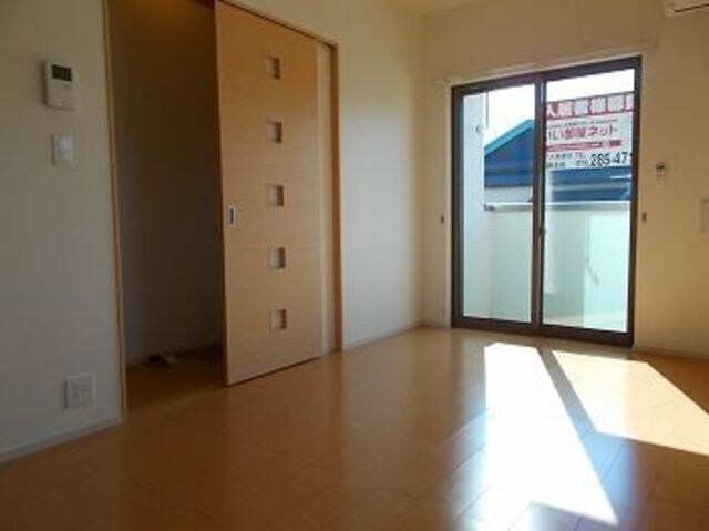 ホワイトローズの物件内観写真