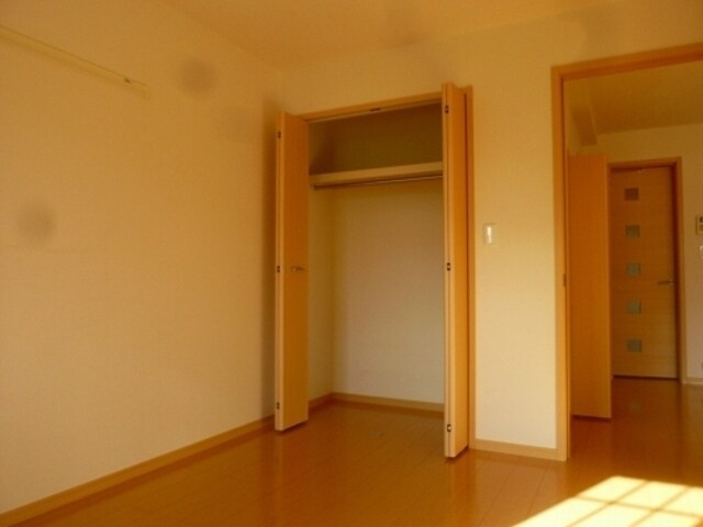 ヴィラ・カルティベートの物件内観写真