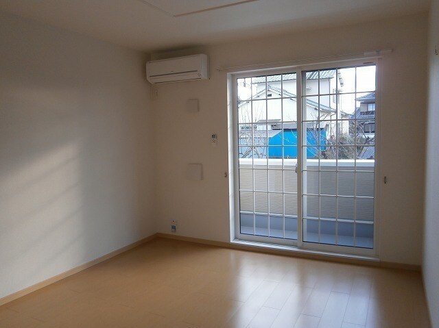 ヴィラ・カルティベートの物件内観写真