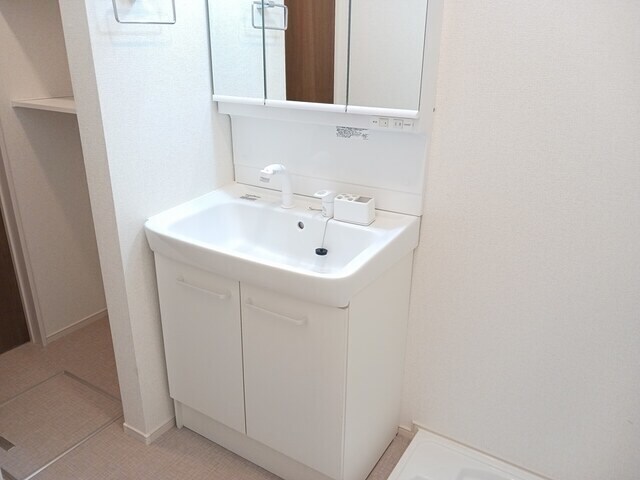 メゾン・カルムＢの物件内観写真