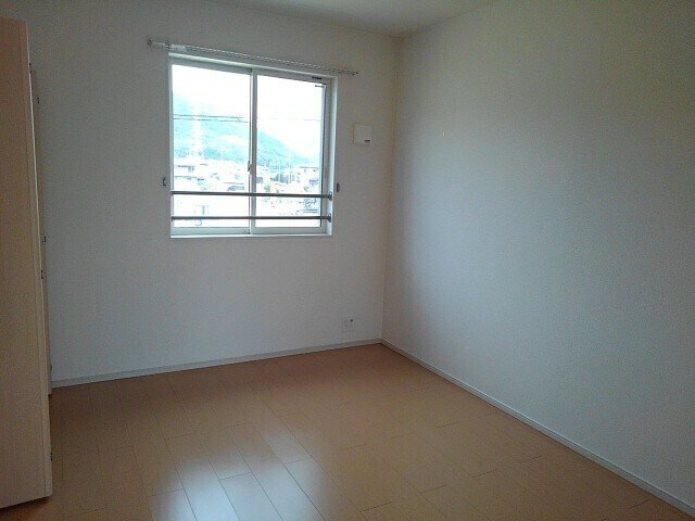 バーミィ　ガーデンⅡの物件内観写真