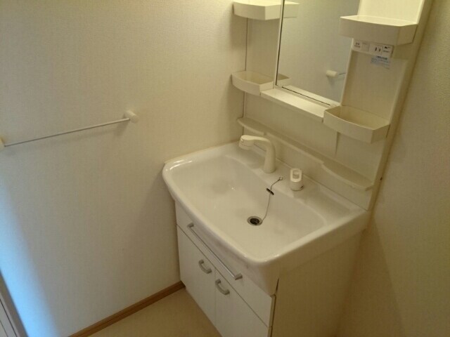 ワイズ　コンブリオの物件内観写真