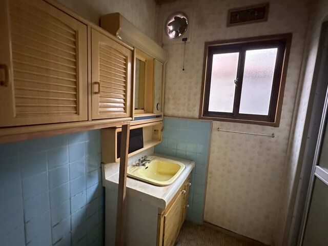 田寺東一丁目貸家の物件内観写真