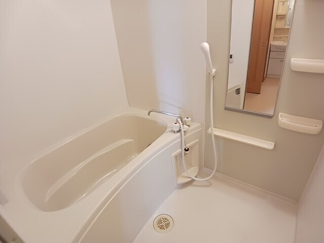 エレガンス・ヴィラＡの物件内観写真