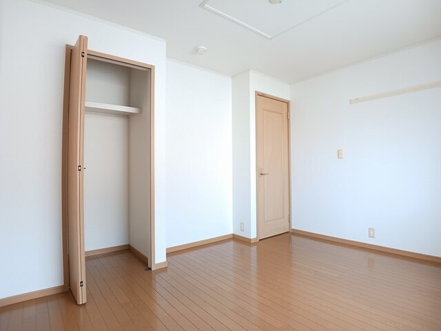 エレガンス・ヴィラＡの物件内観写真