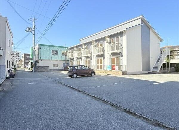 メゾンドフィールドの物件外観写真