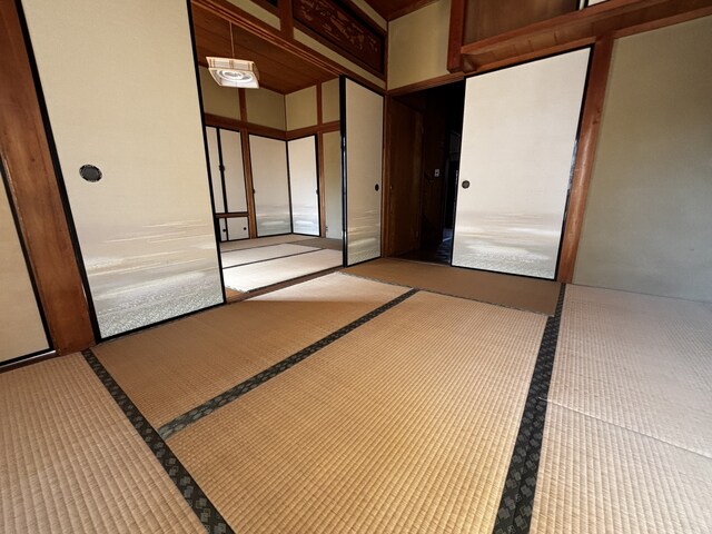 神子岡前二丁目戸建の物件内観写真