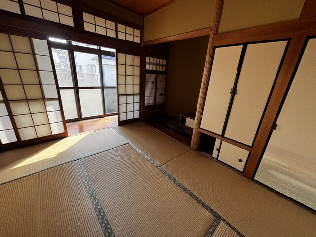 神子岡前二丁目戸建の物件内観写真